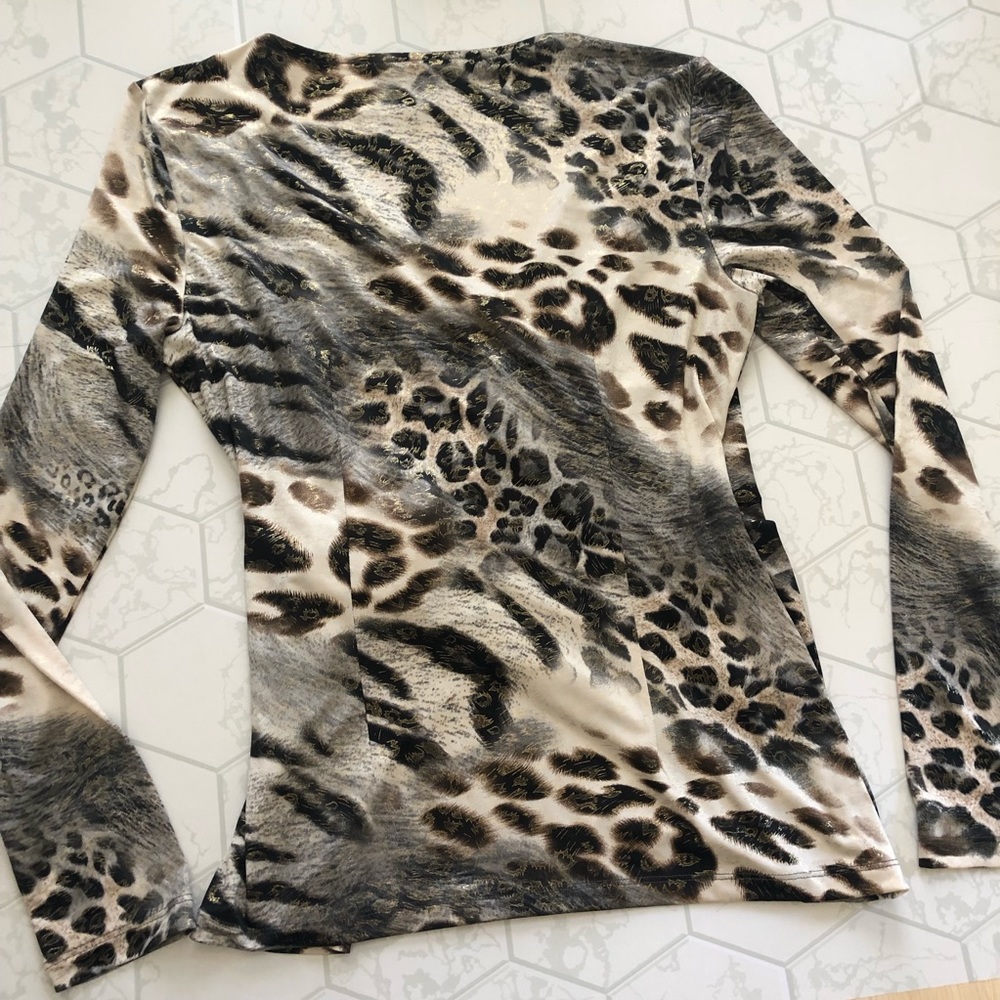 Cache Women’s Stretch Layered Top - Picture 10 of 11
